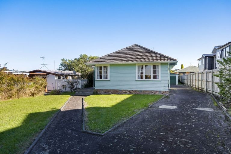 Photo of property in 116 Kervil Avenue, Te Atatu Peninsula, Auckland, 0610