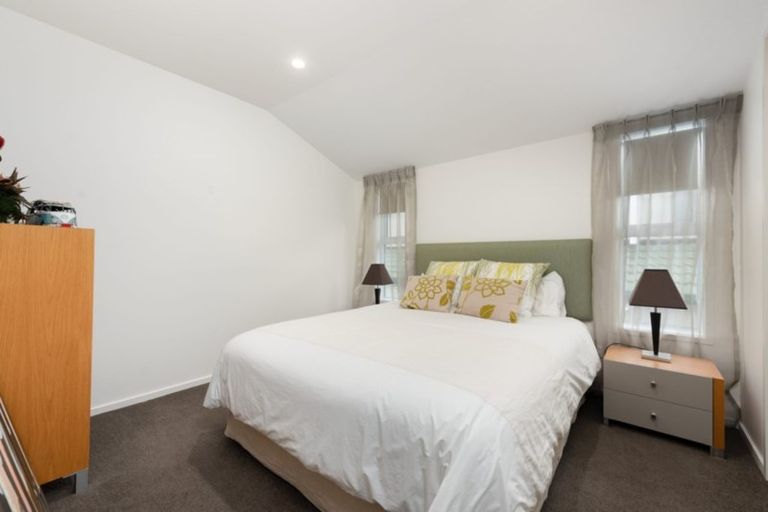 Photo of property in 173 Marine Parade, Mount Maunganui, 3116