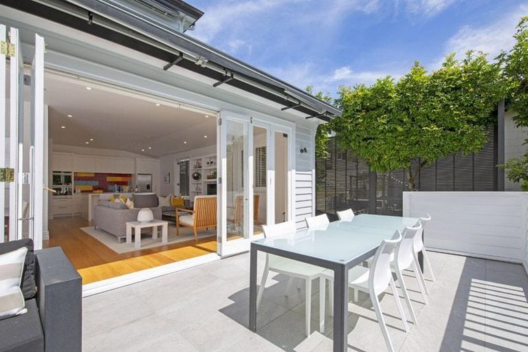 Photo of property in 11 Vine Street, Saint Marys Bay, Auckland, 1011