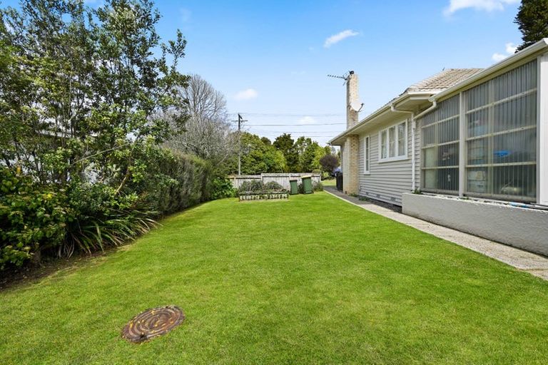 Photo of property in 17 Sillary Street, Hamilton East, Hamilton, 3216