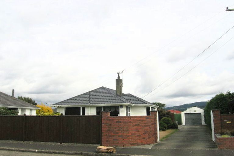 Photo of property in 6 Massey Street, Elderslea, Upper Hutt, 5018