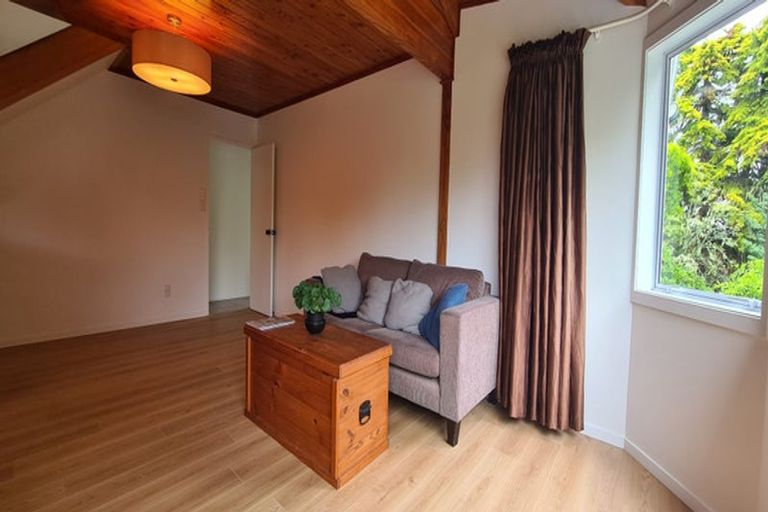 Photo of property in 24 Sarah Todd Lane, Waimauku, 0812