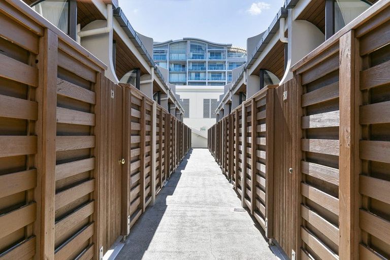 Photo of property in Mendosa Terraces Apartments, 14/9 Ebor Street, Te Aro, Wellington, 6011