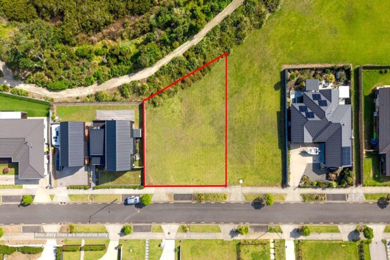 Photo of property in 65 Tahuna Minhinnick Drive, Glenbrook, 2681