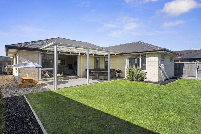 Photo of property in 22 Andesite Drive, Rolleston, 7614