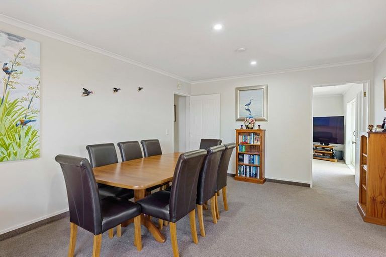 Photo of property in 3 Te Ropata Place, Waikanae Beach, Waikanae, 5036