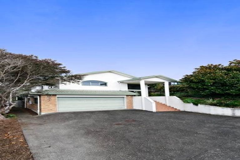Photo of property in 151e Colwill Road, Massey, Auckland, 0614