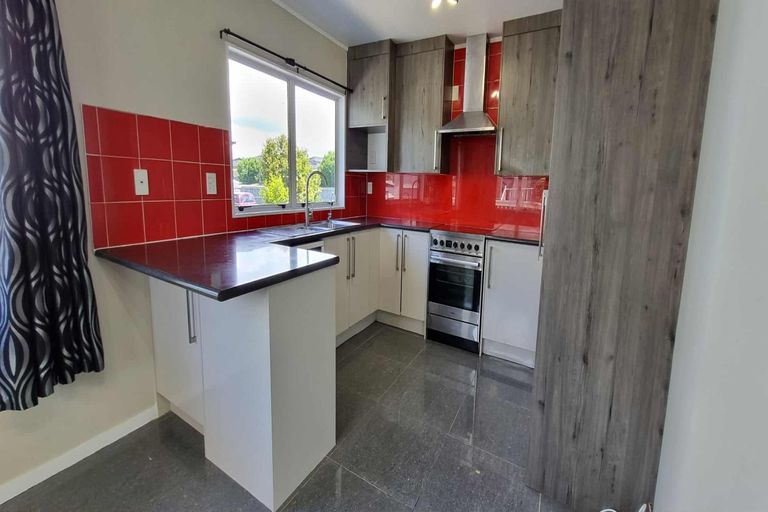 Photo of property in 516 Great South Road, Rosehill, Papakura, 2113