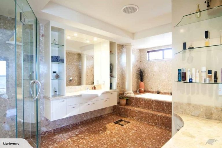 Photo of property in 104 Bramley Drive, Farm Cove, Auckland, 2012