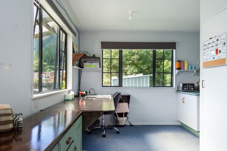 Photo of property in 137 Wakamarina Road, Canvastown, Havelock, 7178