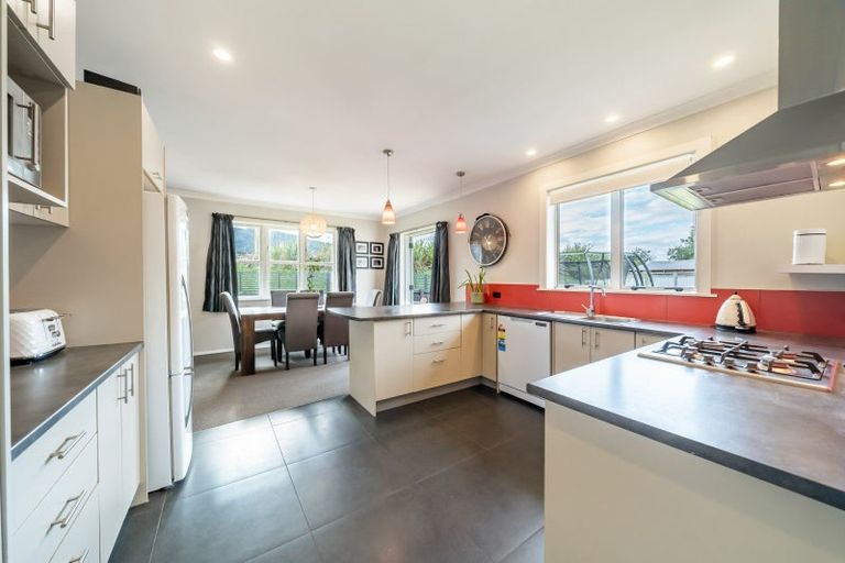 Photo of property in 85 Clouston Park Road, Clouston Park, Upper Hutt, 5018