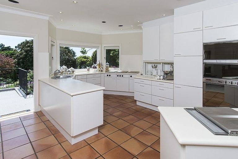 Photo of property in 122 Macleans Road, Bucklands Beach, Auckland, 2014