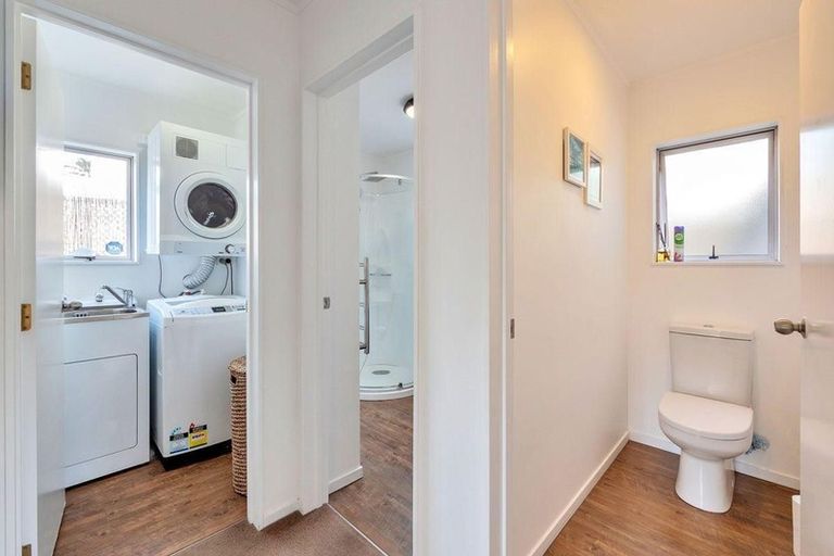 Photo of property in 4/372 Whangaparaoa Road, Stanmore Bay, Whangaparaoa, 0932