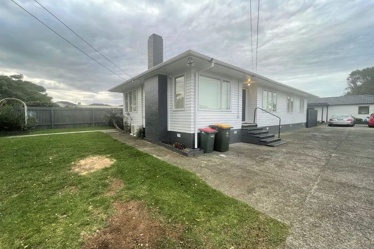 Photo of property in 110 Gloucester Road, Manurewa, Auckland, 2102