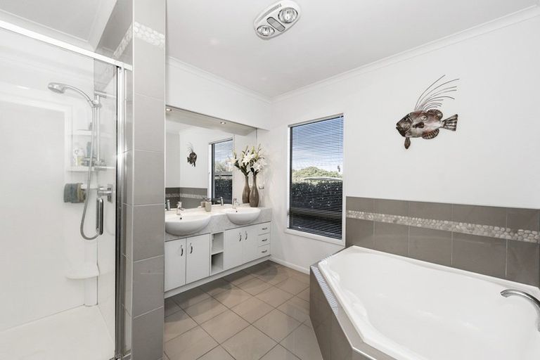 Photo of property in 4 Gavin Heights, Rototuna, Hamilton, 3210