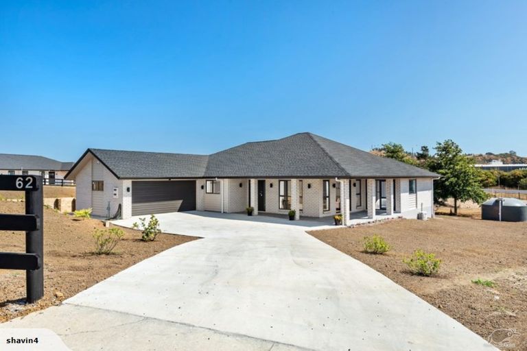 Photo of property in 62 Te Ara Aukati Terrace, Pokeno, 2471