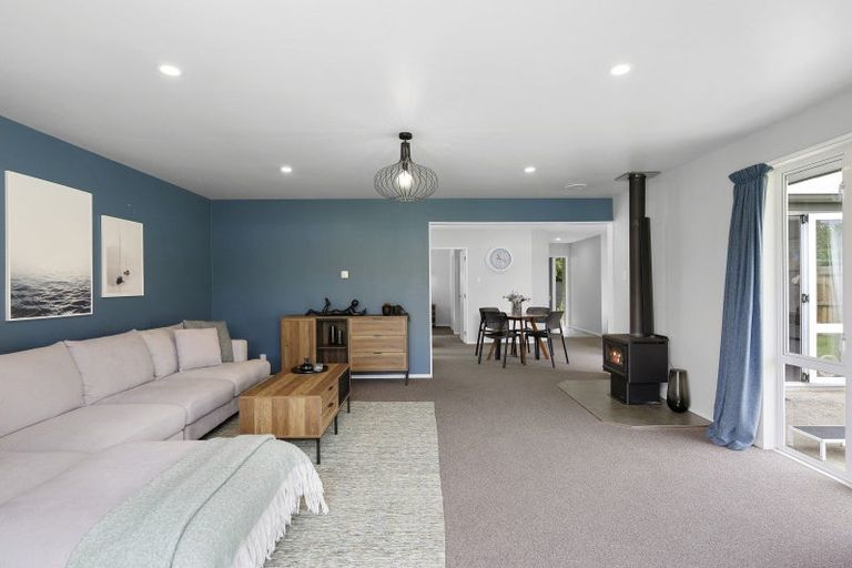 Photo of property in 15 Cross Street, Coalgate, 7673