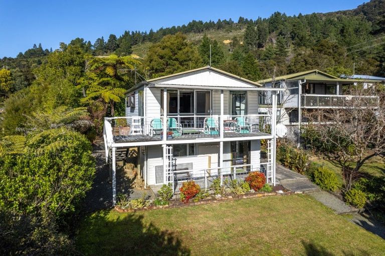 Photo of property in 659 Queen Charlotte Drive, Havelock, Picton, 7281