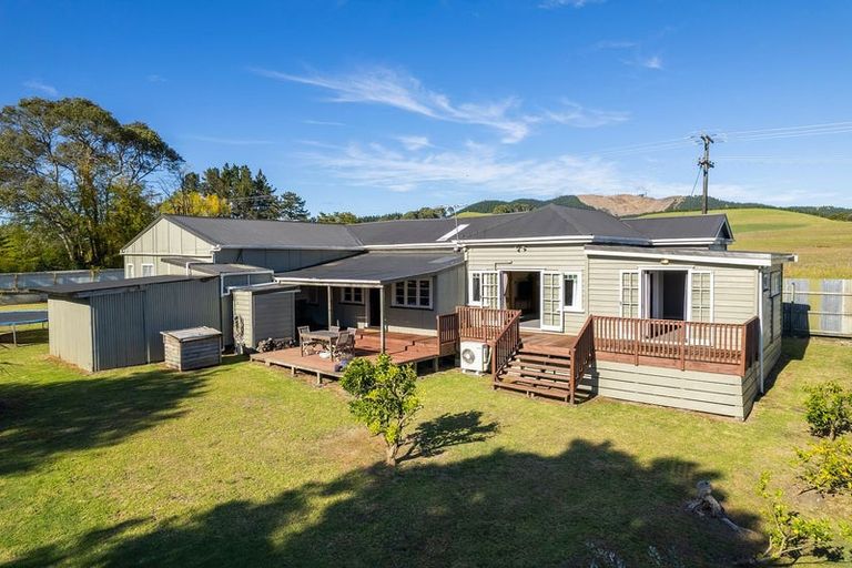 Photo of property in 3382 Mangakahia Road, Pakotai, Whangarei, 0172