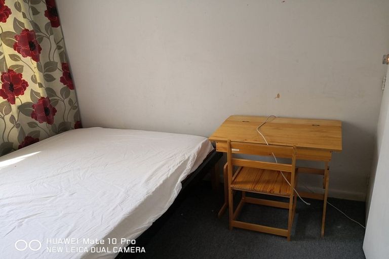 Photo of property in 9 Somme Crescent, Hillcrest, Hamilton, 3216