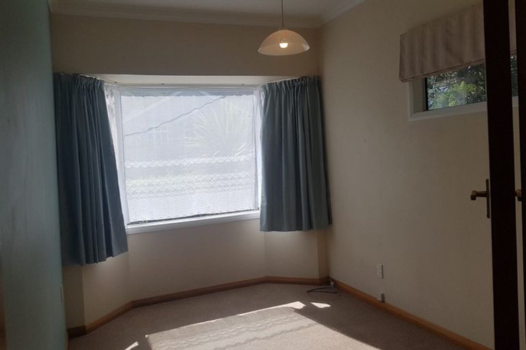 Photo of property in 34 Happy Valley Road, Owhiro Bay, Wellington, 6023