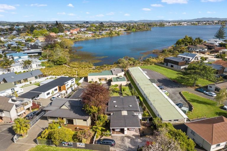 Photo of property in 2b Lake Crescent, Hamilton Lake, Hamilton, 3204