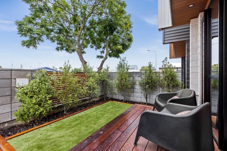 Photo of property in 1b Coronation Street, Ahuriri, Napier, 4110