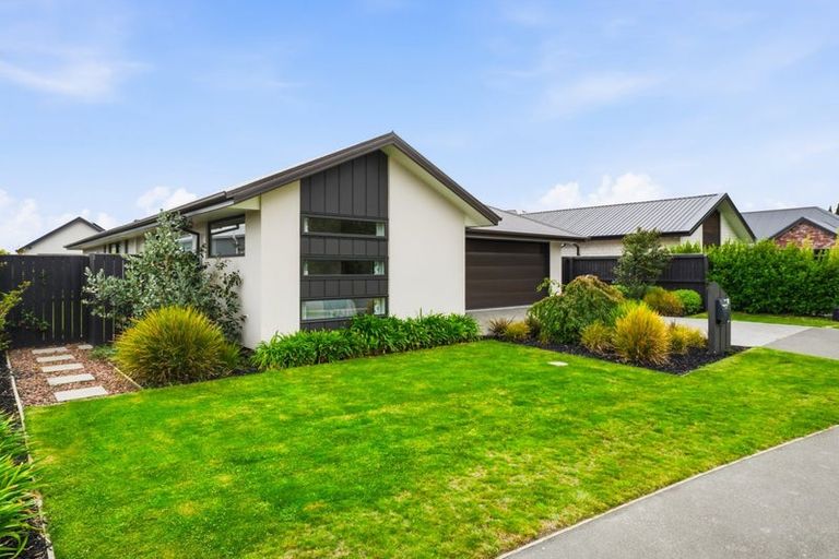 Photo of property in 902 Cashmere Road, Halswell, Christchurch, 8025