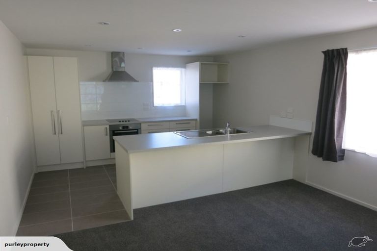 Photo of property in 28 Lincoln Road, Hillmorton, Christchurch, 8024