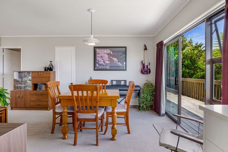 Photo of property in 1/262 Don Buck Road, Massey, Auckland, 0614