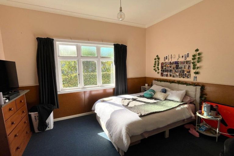 Photo of property in 6 Rolleston Street, Hokowhitu, Palmerston North, 4410