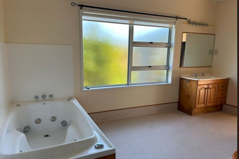 Photo of property in 75 North Street, Greytown, 5712