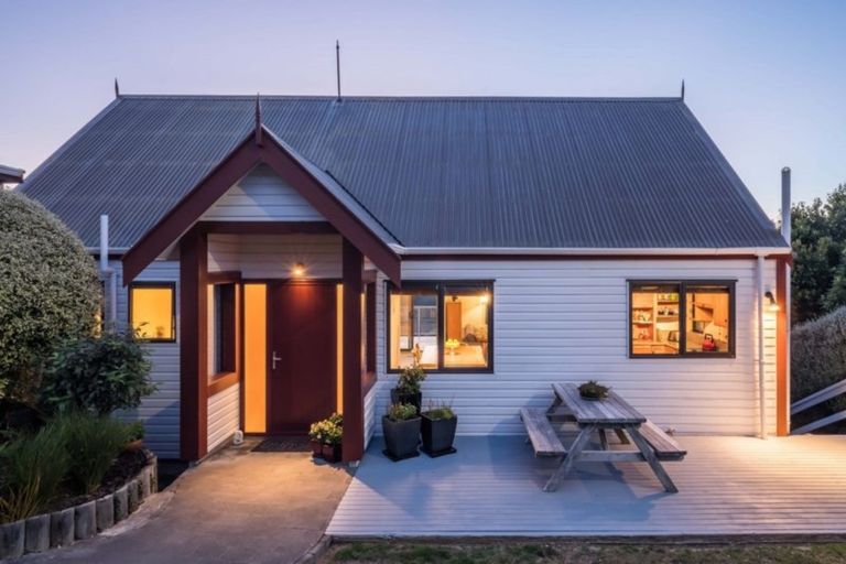 Photo of property in 177 Orangi Kaupapa Road, Northland, Wellington, 6012