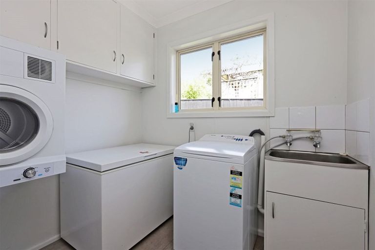 Photo of property in 21 Rakau Street, Havelock North, 4130