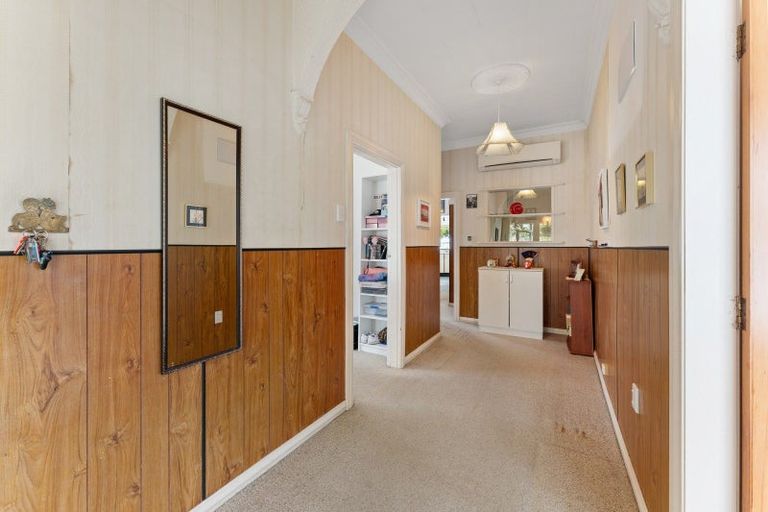 Photo of property in 4 Roxburgh Grove, Petone, Lower Hutt, 5012