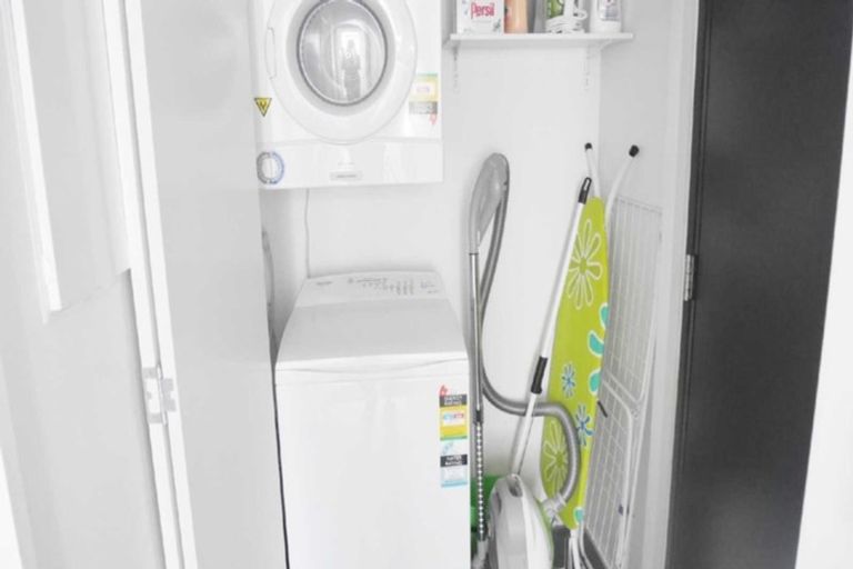 Photo of property in Leicester Executive Apartments, 407/282 Madras Street, Christchurch Central, Christchurch, 8011