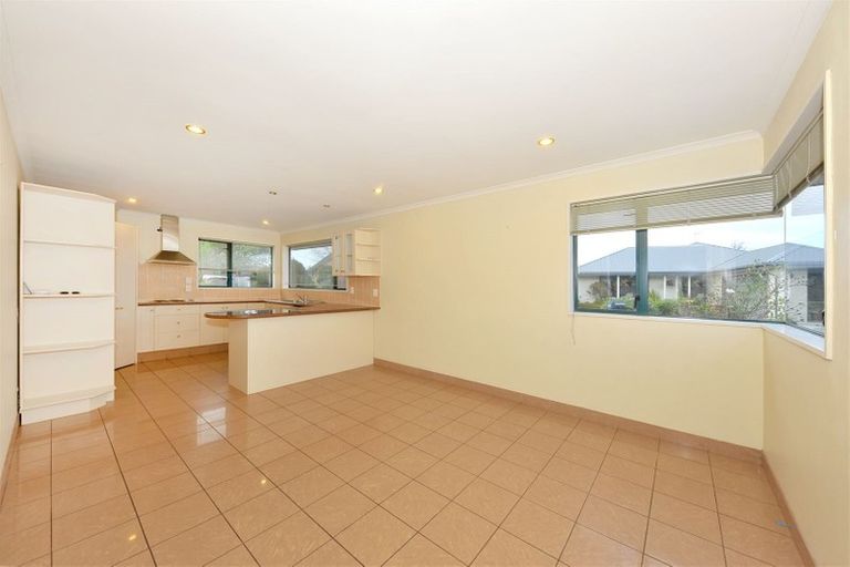 Photo of property in 25 Teal Close, Woolston, Christchurch, 8023