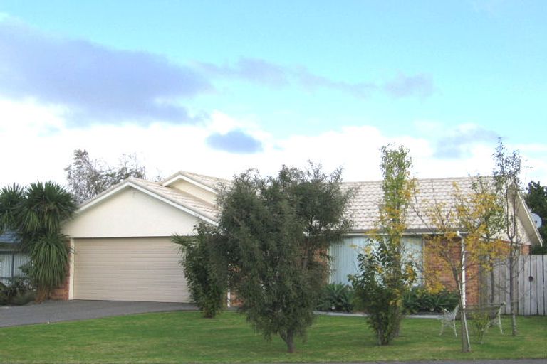 Photo of property in 32 Maurice Borich Place, Henderson, Auckland, 0610