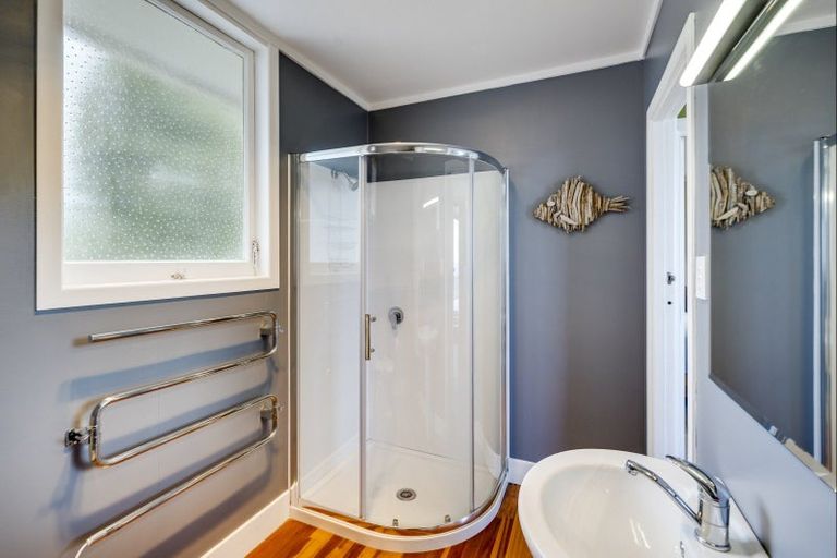 Photo of property in 242 Whirinaki Road, Eskdale, Napier, 4182