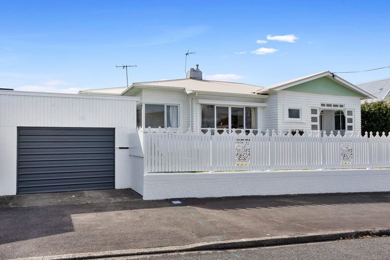 Photo of property in 33 Beach Street, Fitzroy, New Plymouth, 4312