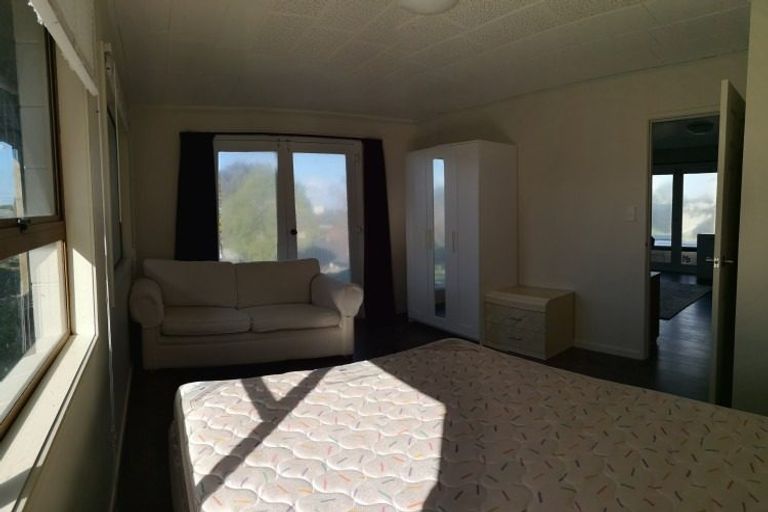 Photo of property in 40 Grenada Avenue, Forrest Hill, Auckland, 0620