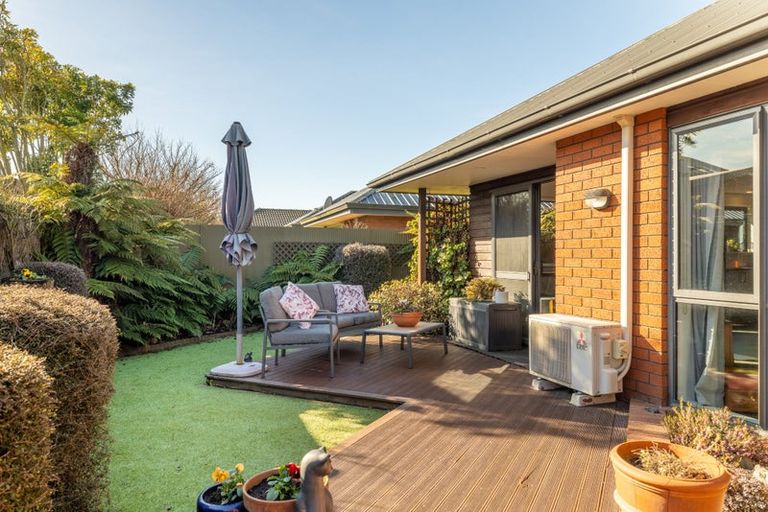 Photo of property in 2/493 Greers Road, Bishopdale, Christchurch, 8053