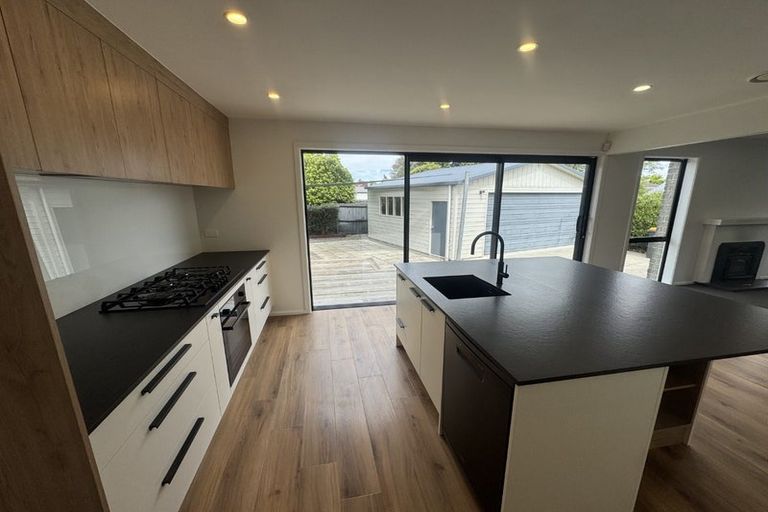 Photo of property in 133 Kendal Avenue, Burnside, Christchurch, 8053