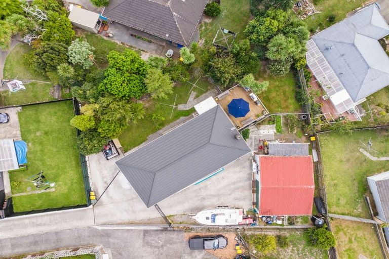 Photo of property in 26 Kaikoura Street, Henderson, Auckland, 0612