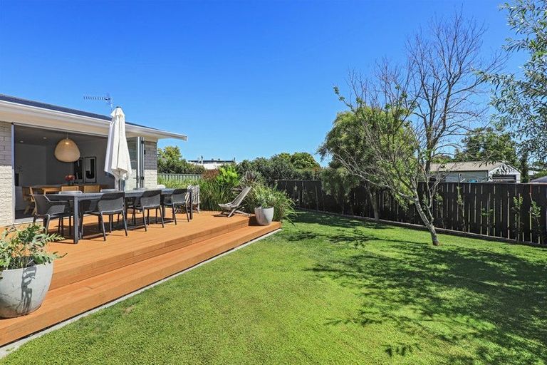 Photo of property in 11 Belmont Street, Havelock North, 4130