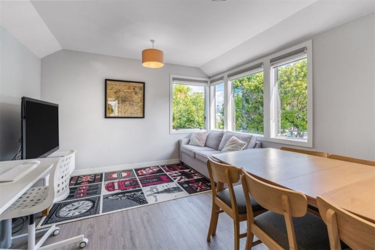 Photo of property in 1/2a Spring Street, Devonport, Auckland, 0624