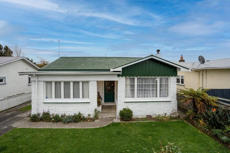 Photo of property in 112 Shamrock Street, Takaro, Palmerston North, 4412