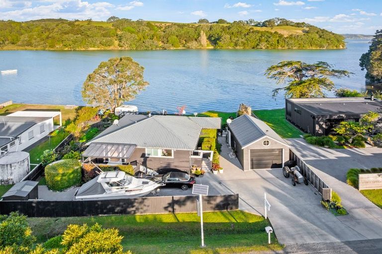 Photo of property in 399 Leigh Road, Whangateau, Warkworth, 0985