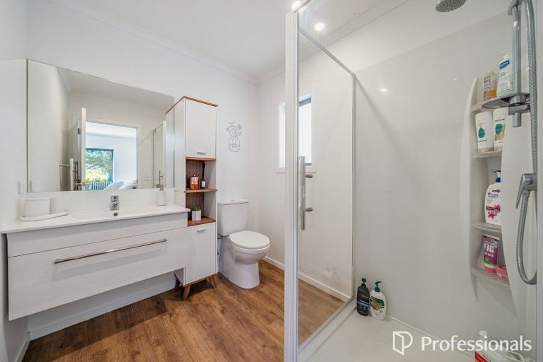 Photo of property in 10 Aratika Grove, Stokes Valley, Lower Hutt, 5019