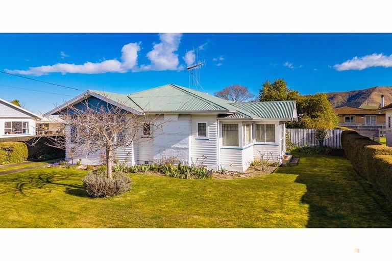 Photo of property in 29 Manse Street, Waimate, 7924